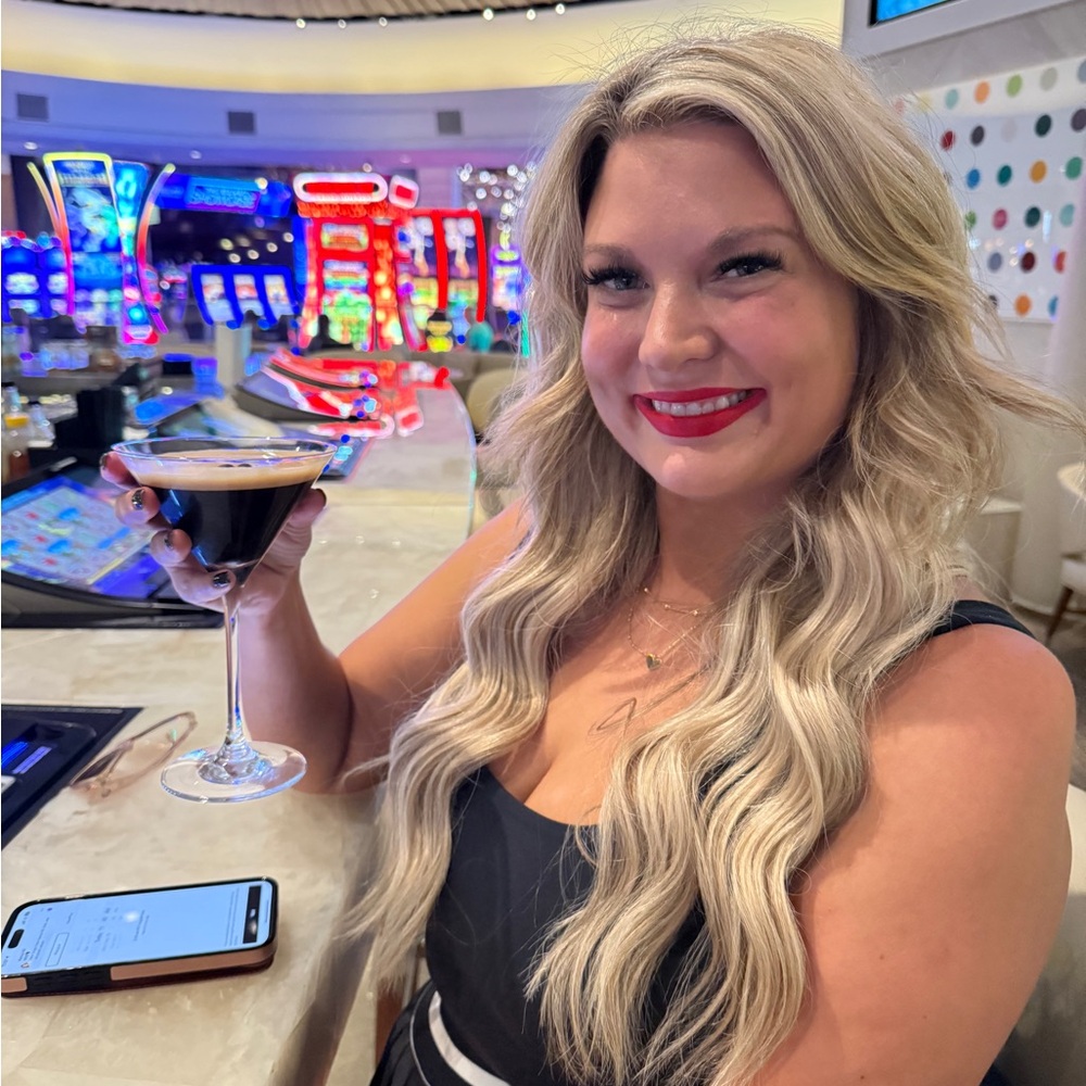 Meet your Posher, Whitney